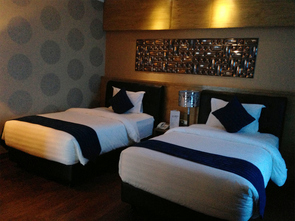 Sahati Hotel Джакарта Екстер'єр фото